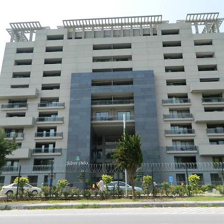 Walk-Inn F-10 Apartments Islamabad Exterior foto